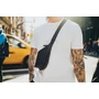 Kép 10/15 - Crescent AWARE™ RPET félhold alakú sling táska